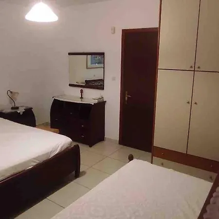 Luxury House 3 Bedroom Ac Selianítika