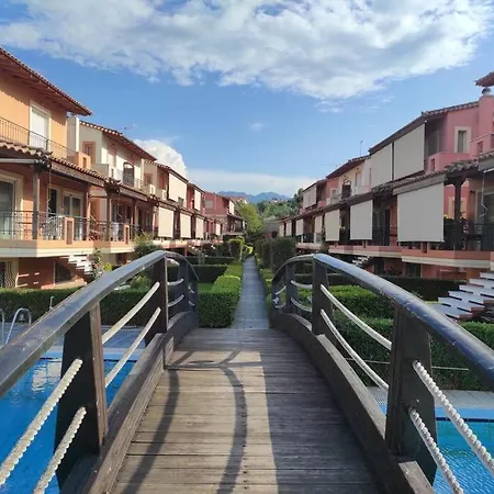 Luxury House 3 Bedroom Ac Selianitika