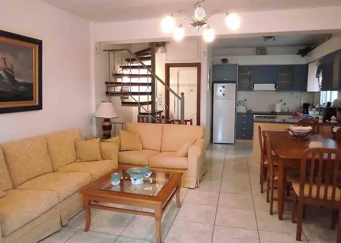 Apartment Luxury House 3 Bedroom Ac *